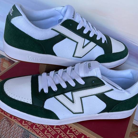 Vans Men’s Lowland Cc
New Varsity Green/White
VN0A7TNLY9H
Sneakers - Picture 10 of 16